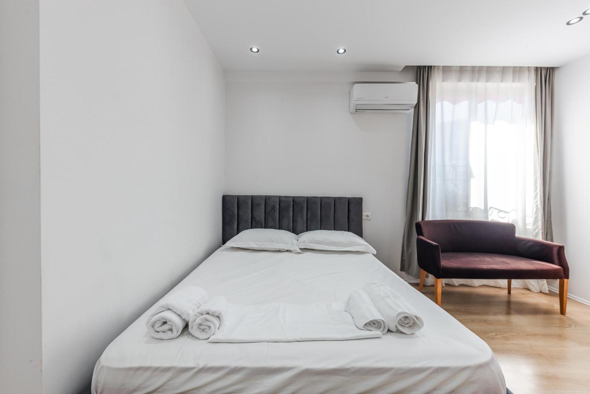 Atelier Apartments By Kondo Stays Tirana Exterior photo