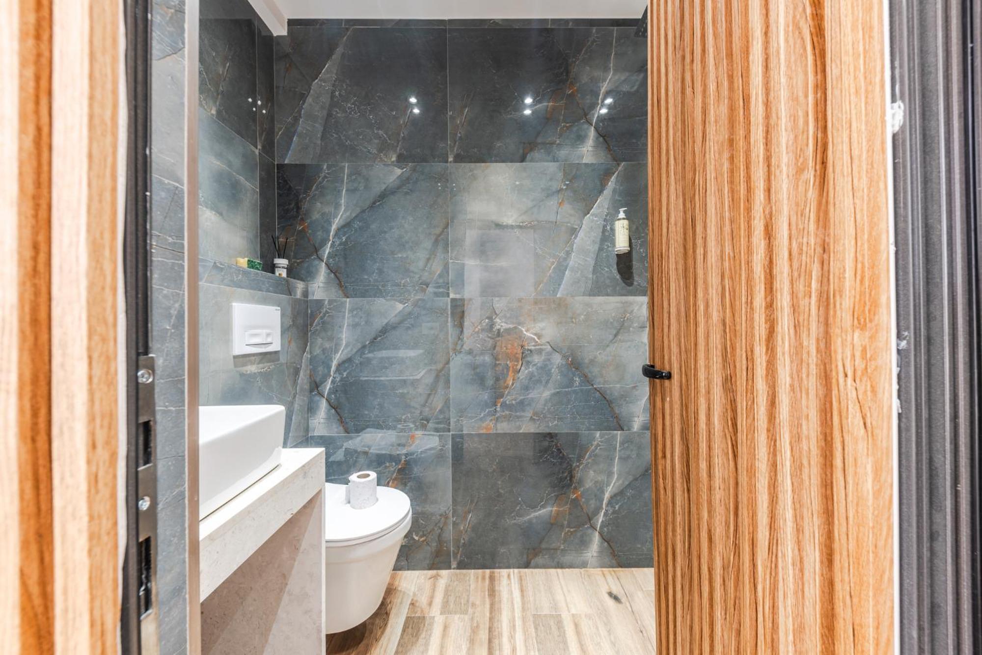 Atelier Apartments By Kondo Stays Tirana Exterior photo